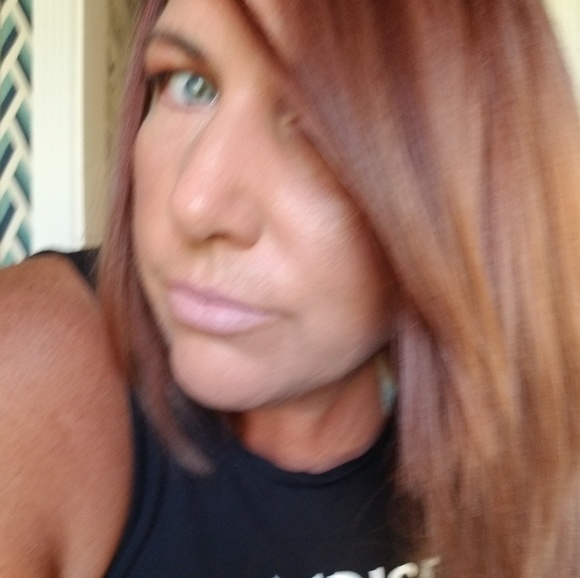 Meet your Posher, lisa - Picture 1 of 1